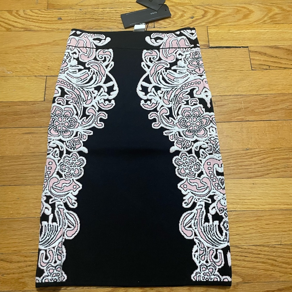 BCBG MAXAZRIA Black and Pink Patterned Skirt NWT